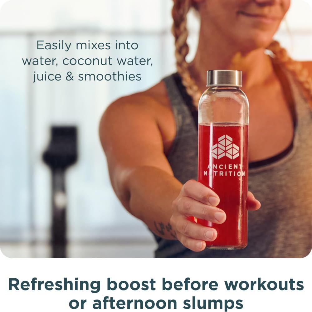 Active lifestyle image of person using Clean Energy Powder during workout