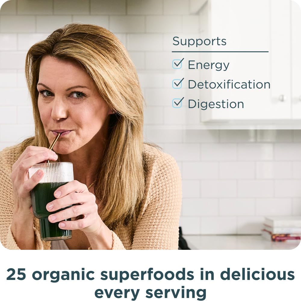 Prepared glass with mango-flavored greens smoothie