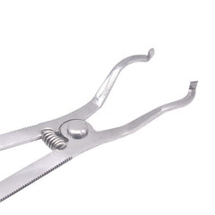 Close-up of the plier tip for stable clip ring clamping