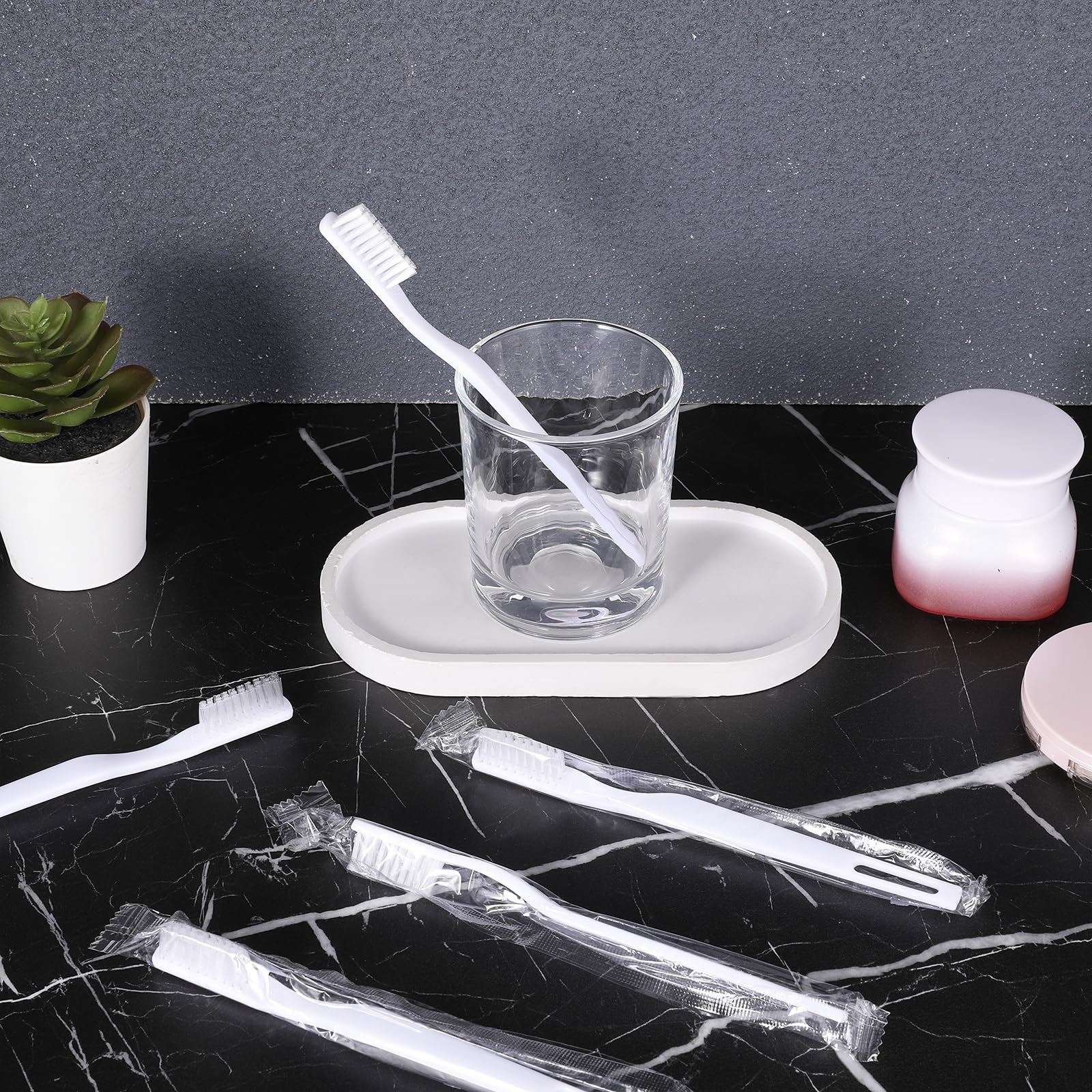 Soft bristles and sturdy PP handle of Aphumedc toothbrush