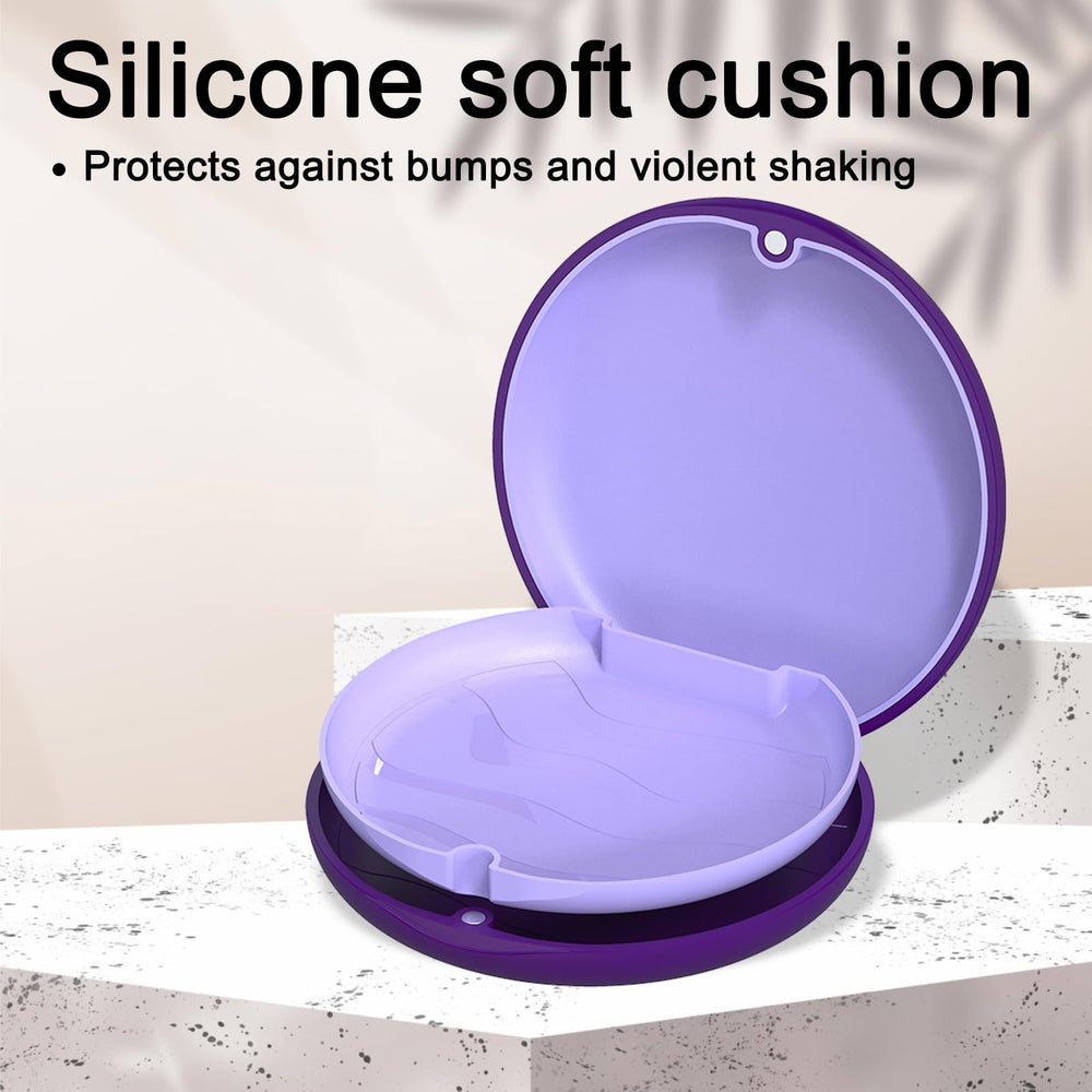 Magnetic closure on the ARGOMAX purple aligner case