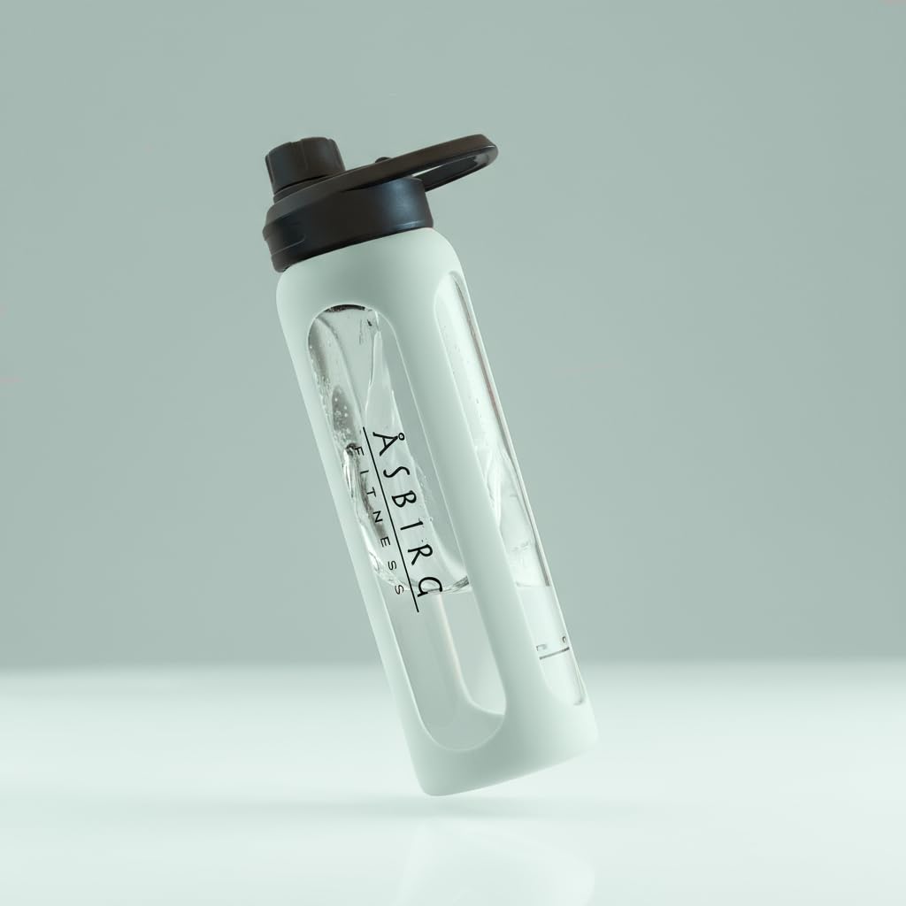 Pastel green shaker with silicone sleeve - side view