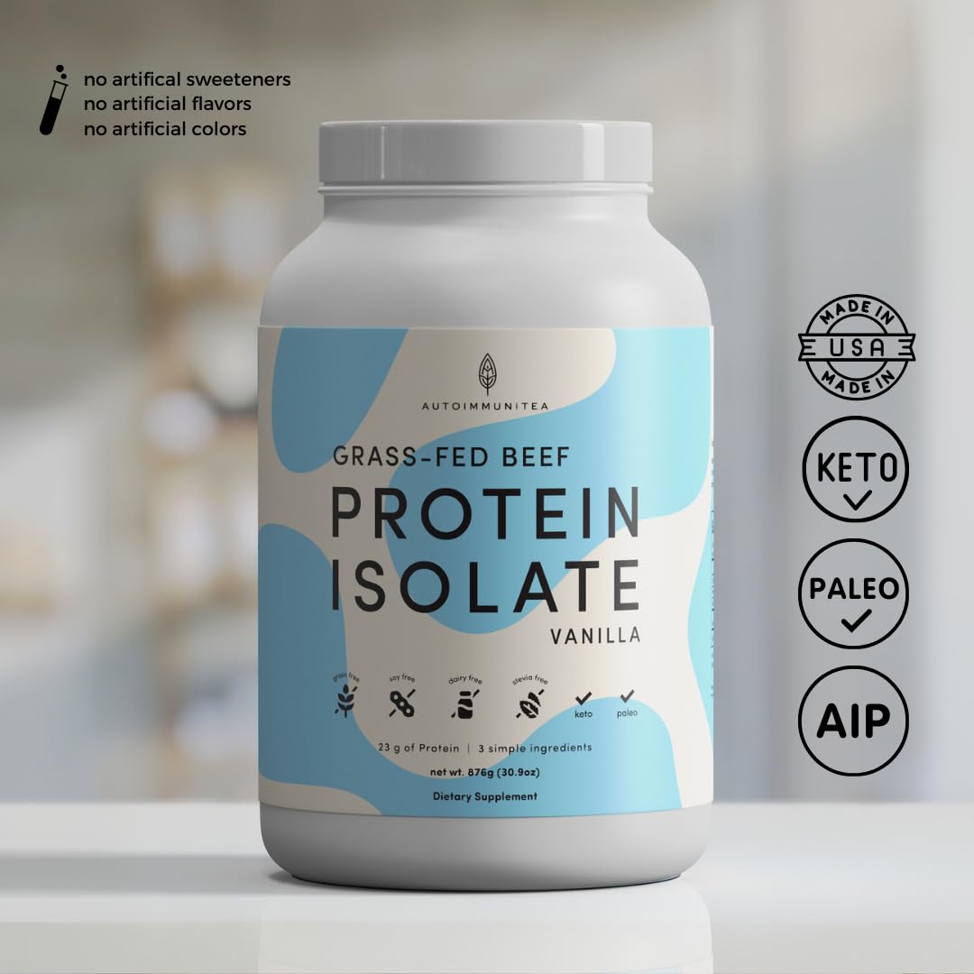 Autoimmuni-Tea vanilla-beef protein shake in cup shows smooth texture
