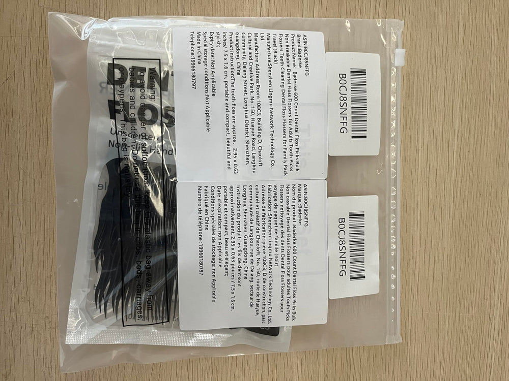 Portable floss picks with sturdy plastic handle