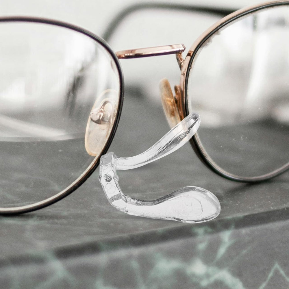 Easy adjustment with secure attachment to frames