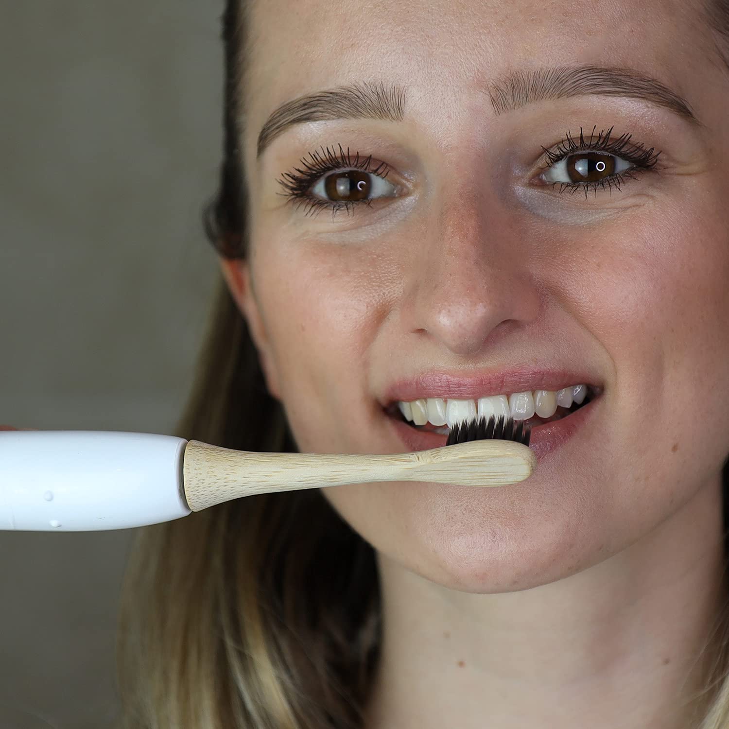Individually sealed toothbrush head packaging