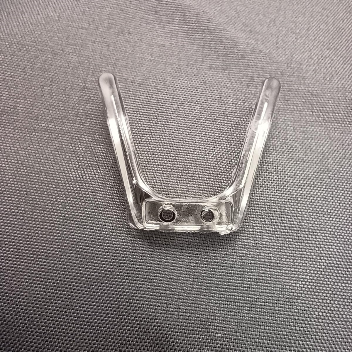 Internal metal support in nose pad for stability