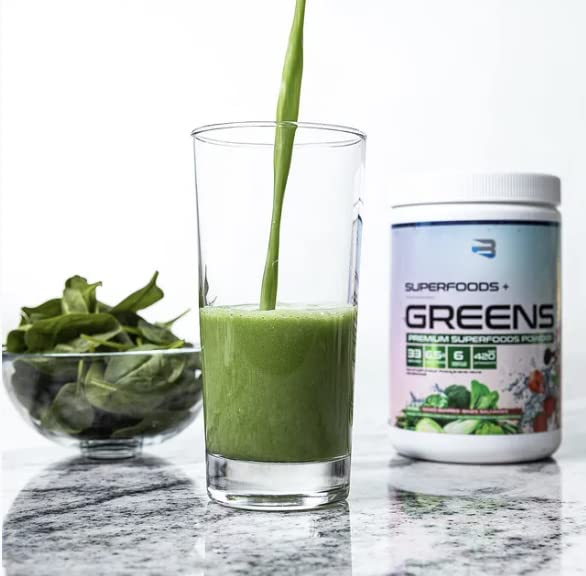 Serving suggestion: smoothie with greens powder and fruit