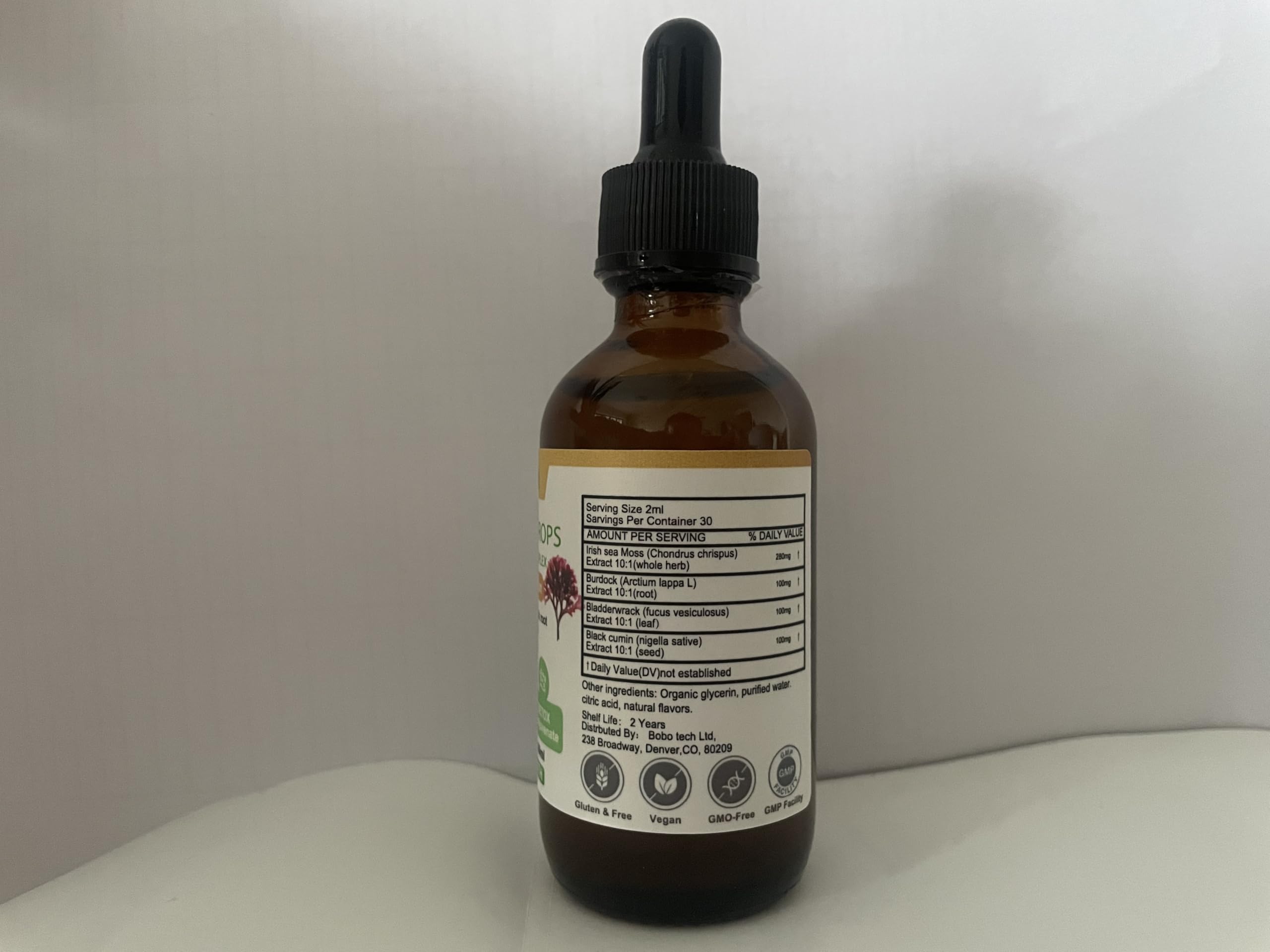 Vitamin C and zinc symbols on packaging