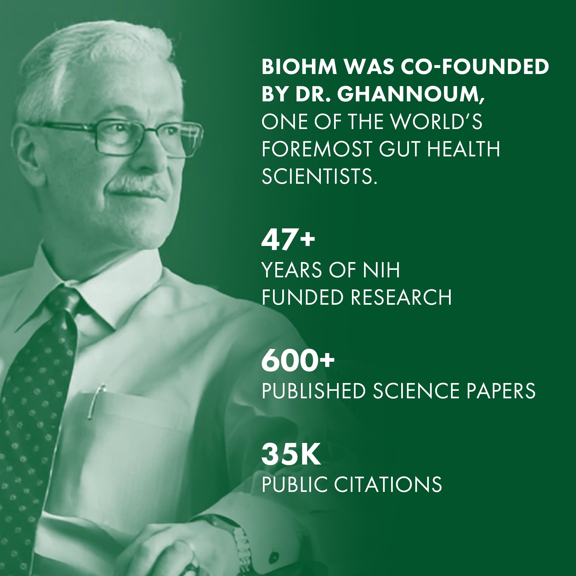 Serving suggestion: mixing BIOHM Digestive Greens with liquid