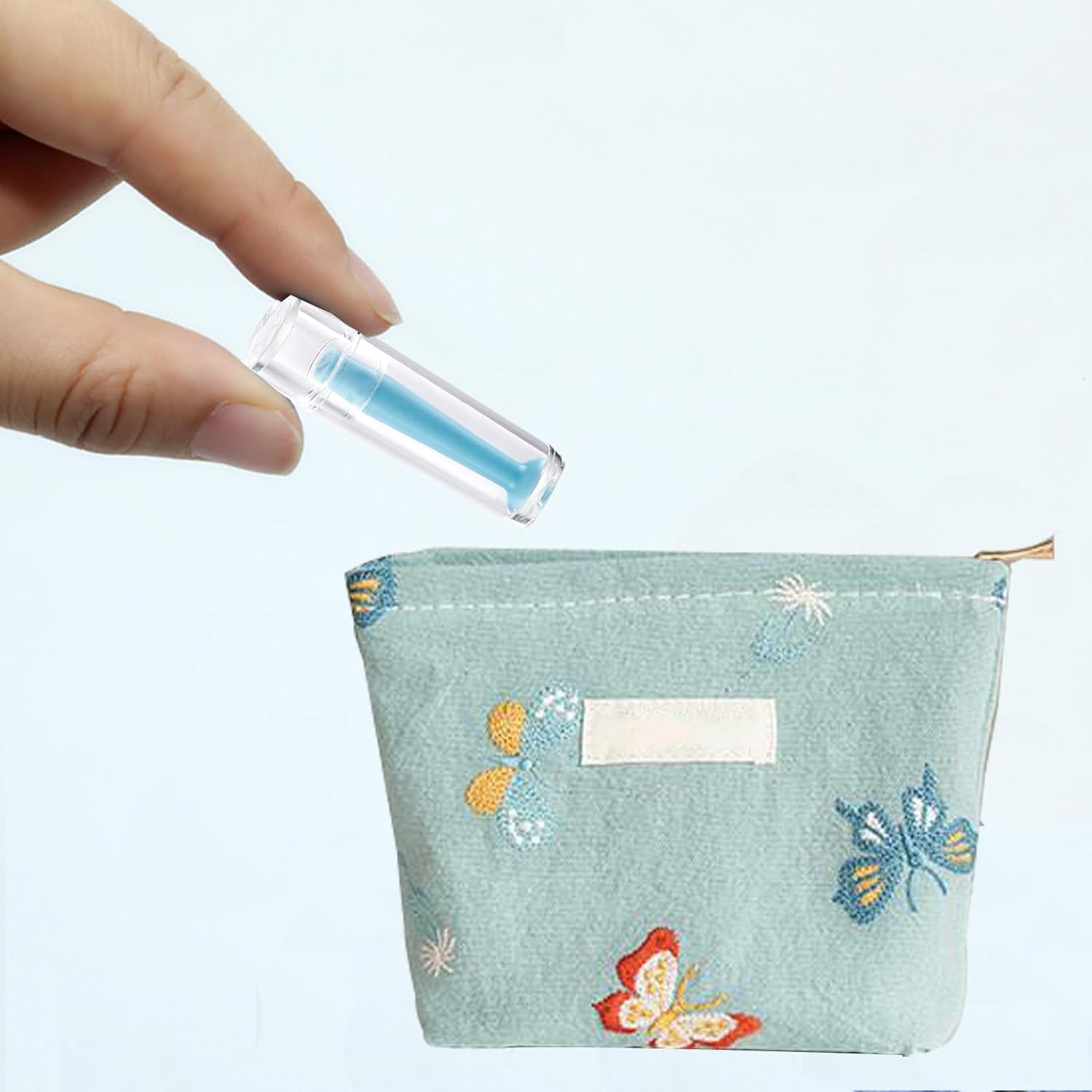 Compact, travel-friendly lens remover tools