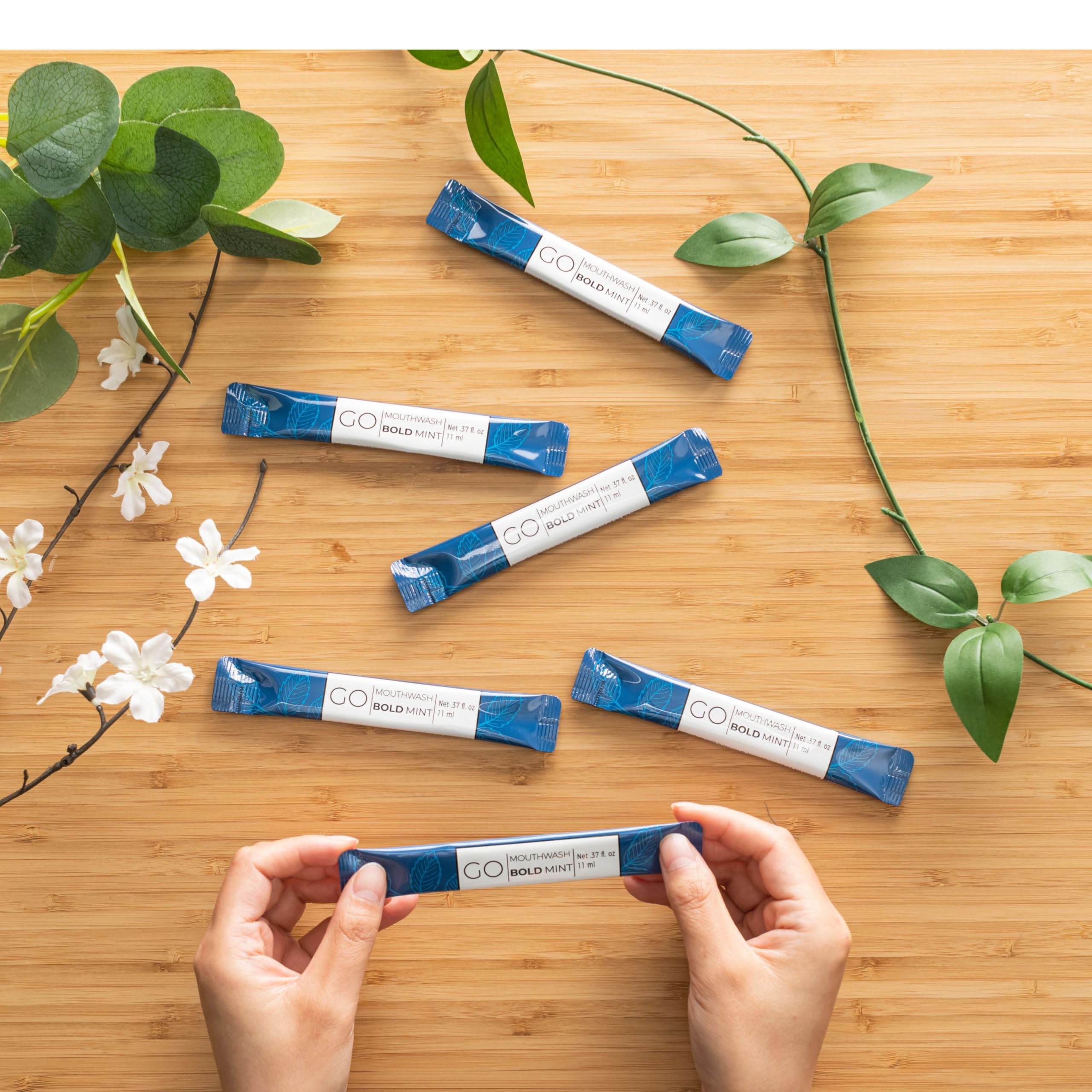 Mint mouthwash packets: alcohol-free, dye-free, bold flavor