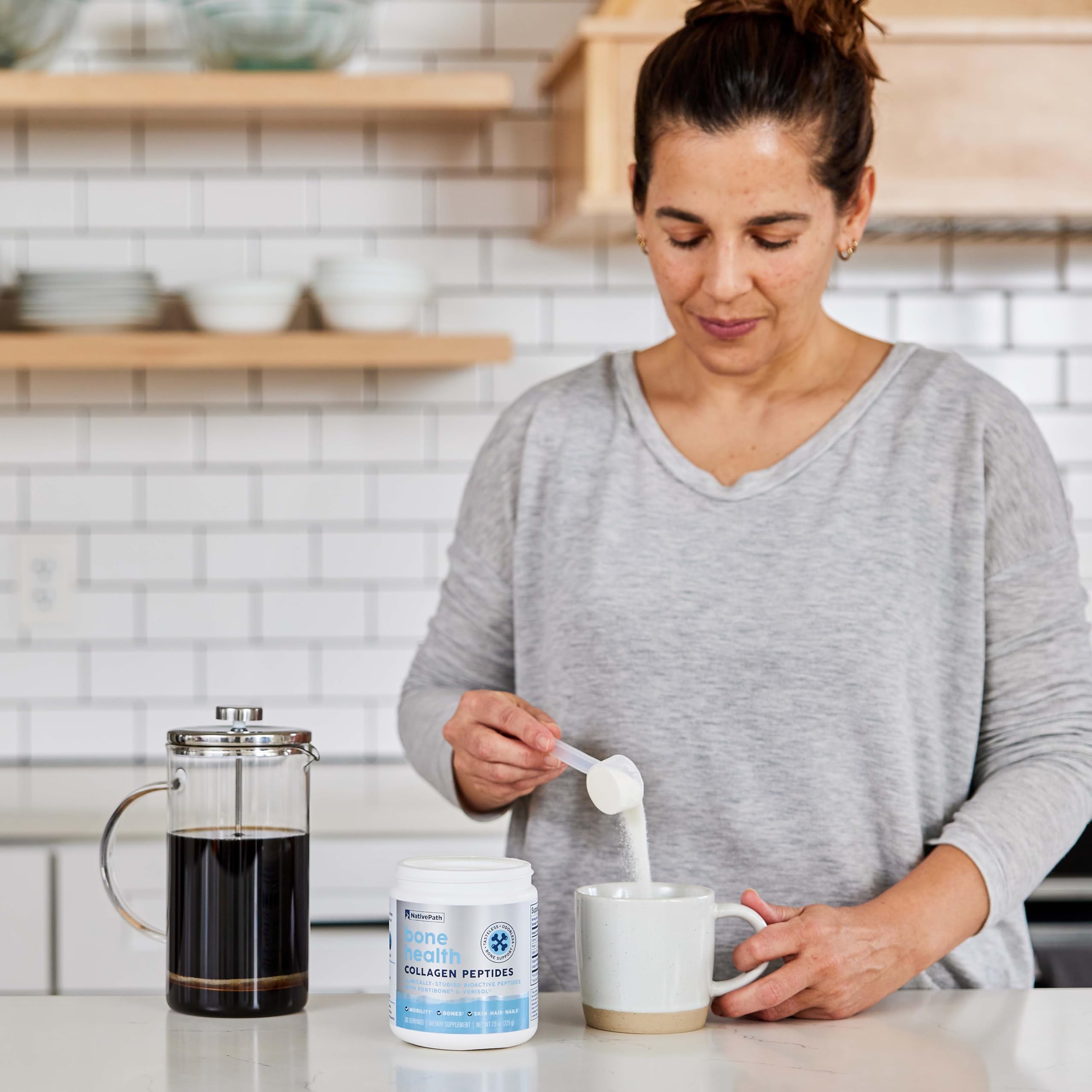 Unflavored, odor-free collagen peptides suitable for Paleo, Keto, Whole30