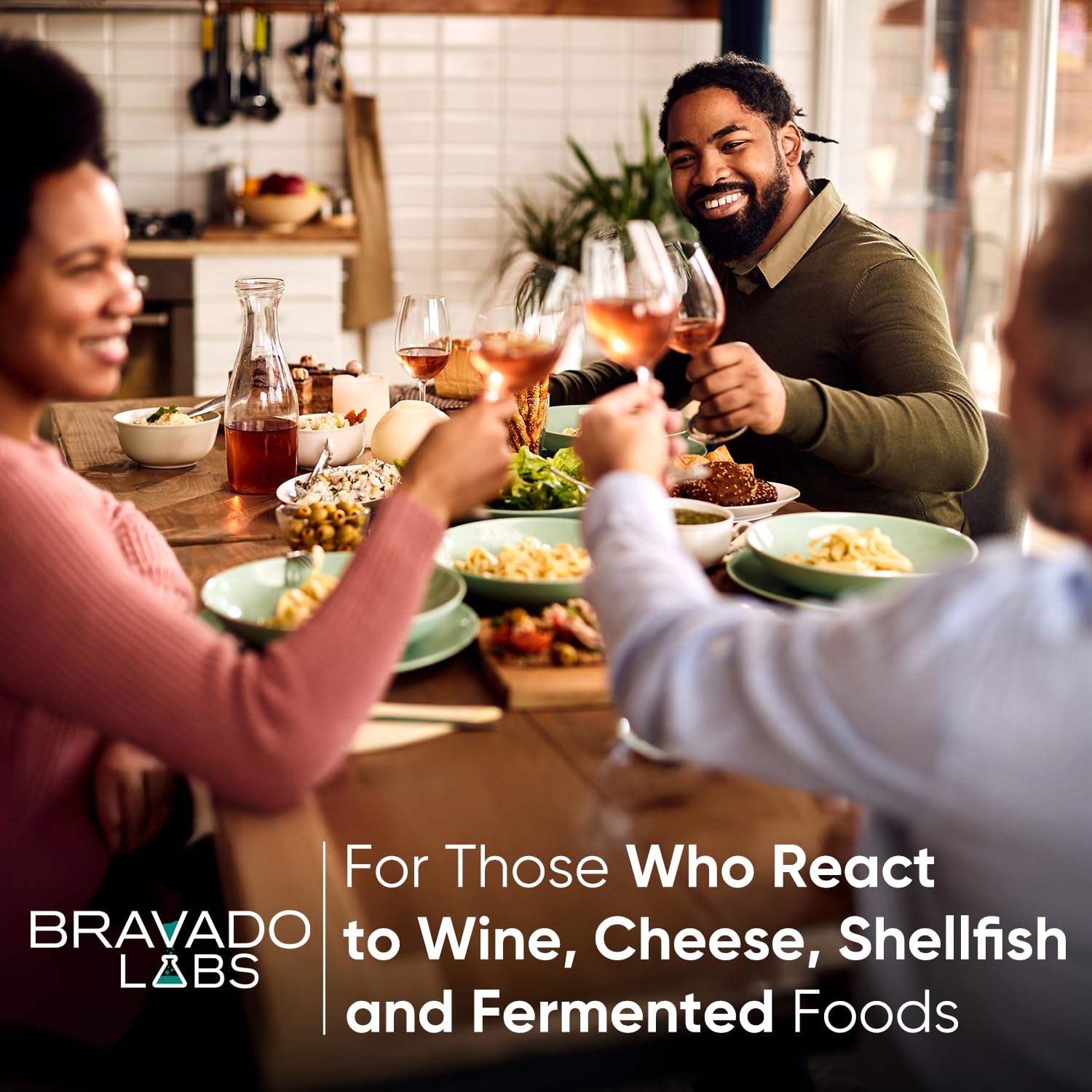 Wine and cheese on a board illustrating histamine-containing foods