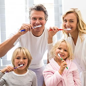 Travel-friendly disposable toothbrush kit with 30 pieces