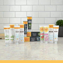 Label highlighting fluoride-free, SLS-free, Triclosan-free and paraben-free