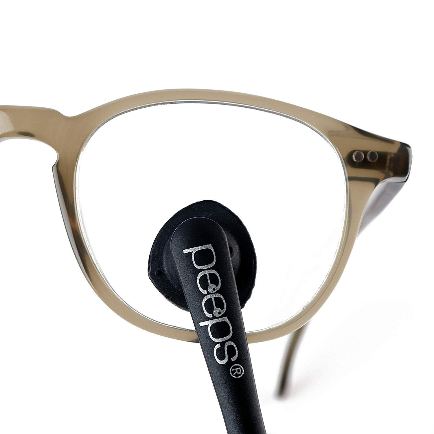 Close-up of carbon microfiber tech in Peeps glasses cleaner