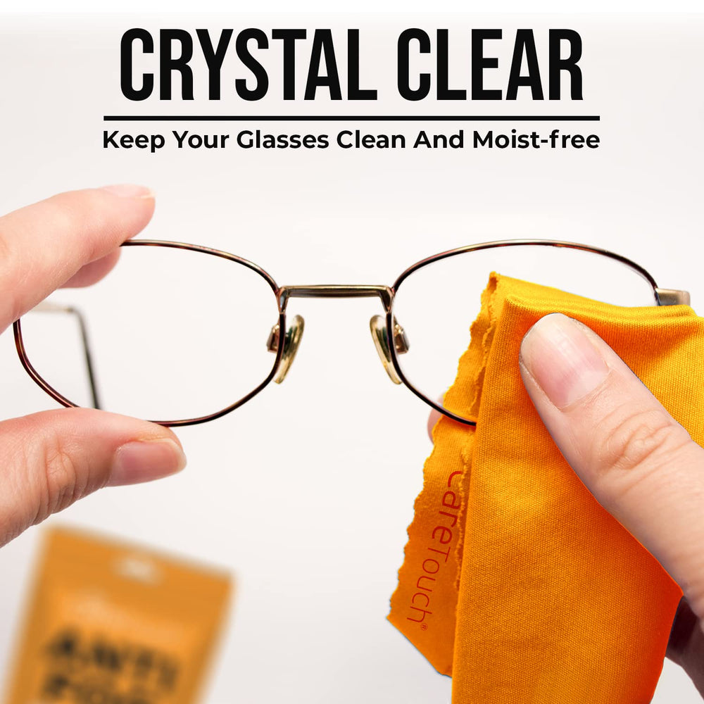 Single microfiber cloth cleaning eyeglasses