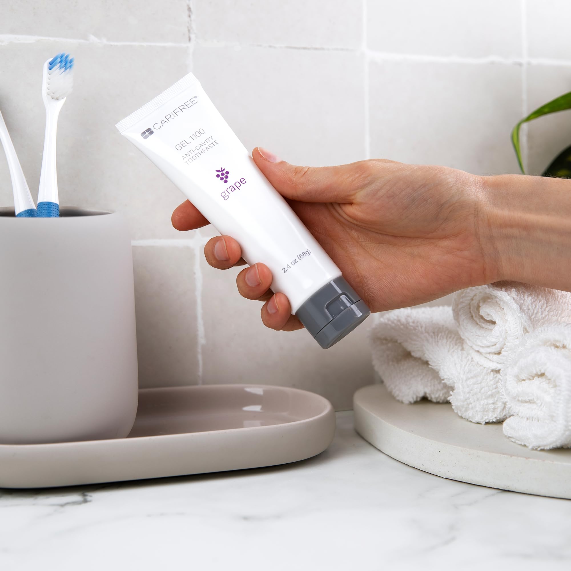 Kids brushing with CariFree Gel 1100 toothpaste