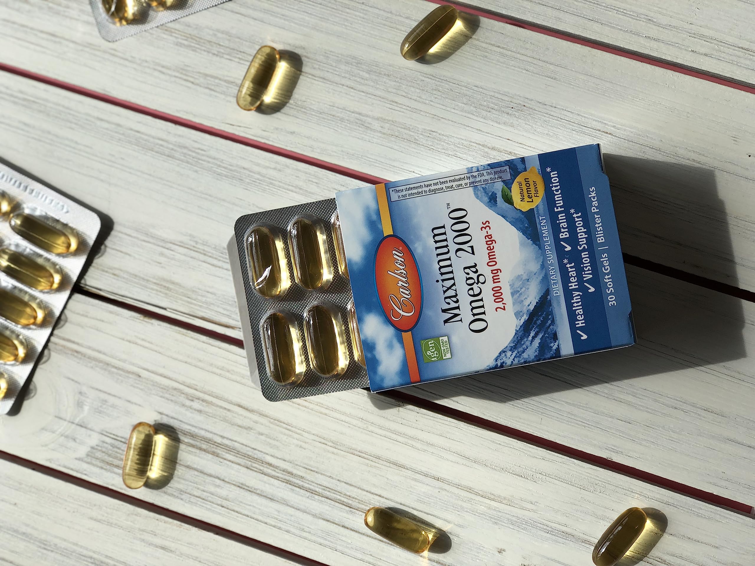 Carlson Maximum Omega 2000 EPA and DHA profile visual for heart and brain support