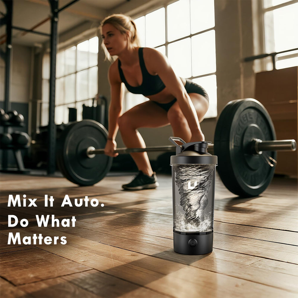 Cholas shaker featuring built-in carry hook for easy transport during workouts.