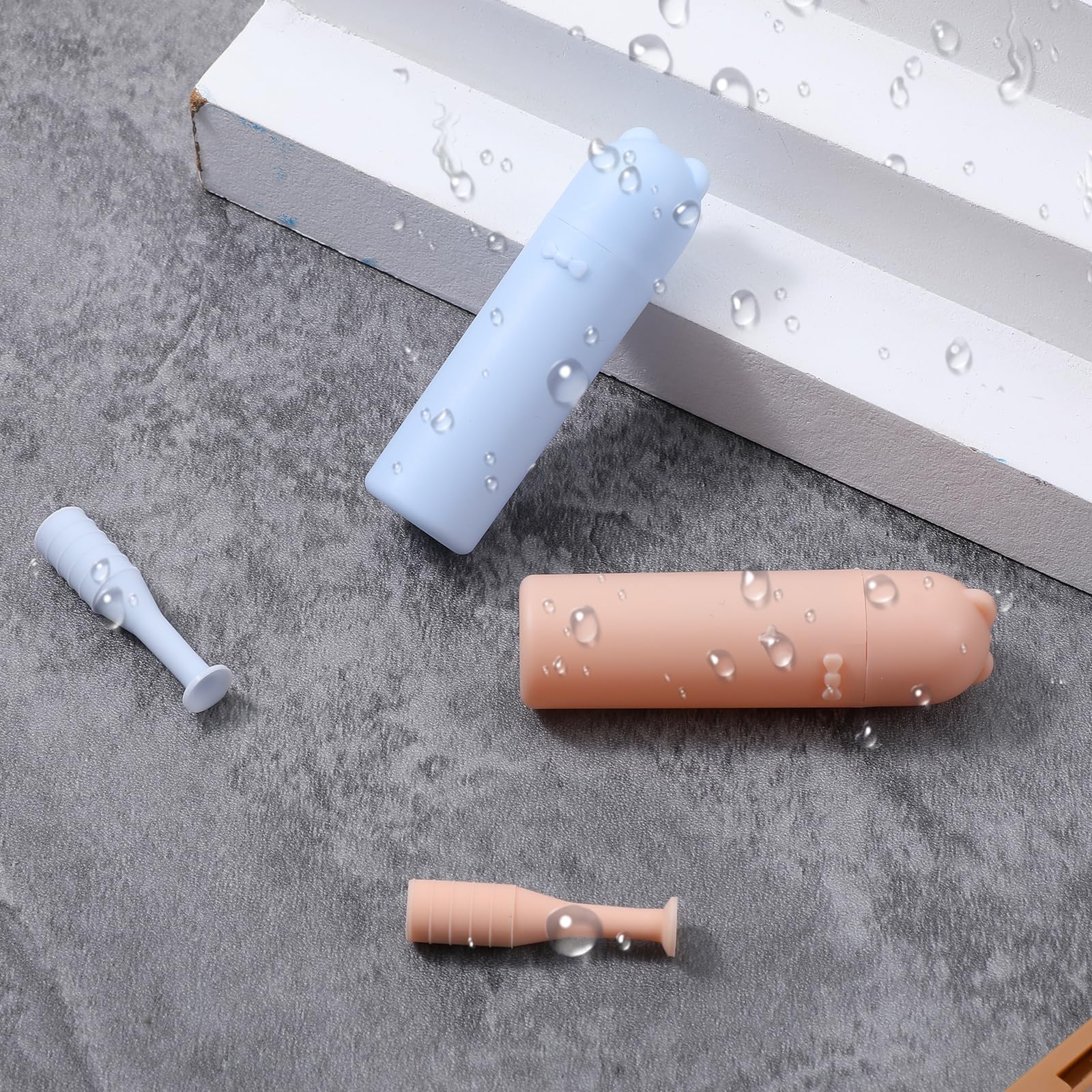 Easy grip contact lens remover tool for daily use