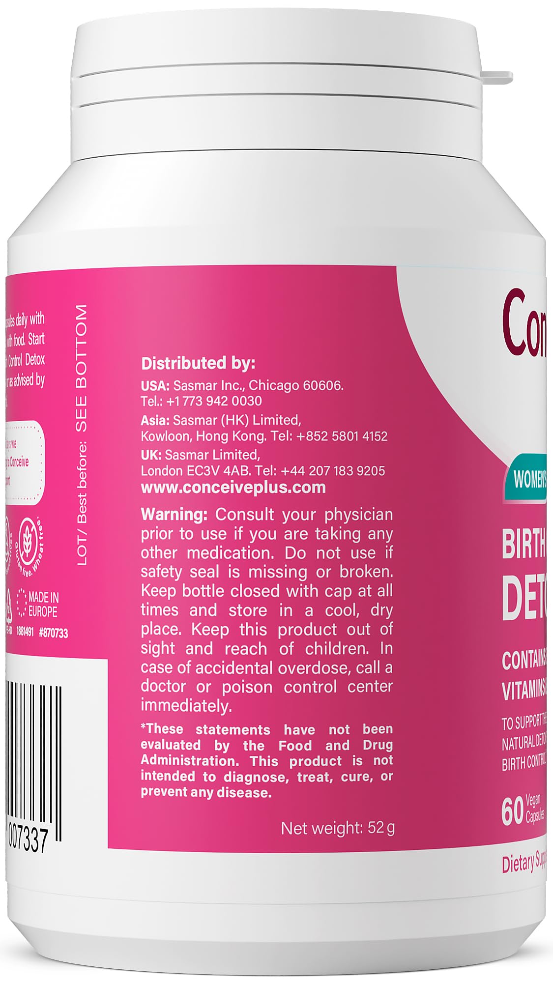 Conceive Plus glass of water with pills illustrates convenient use