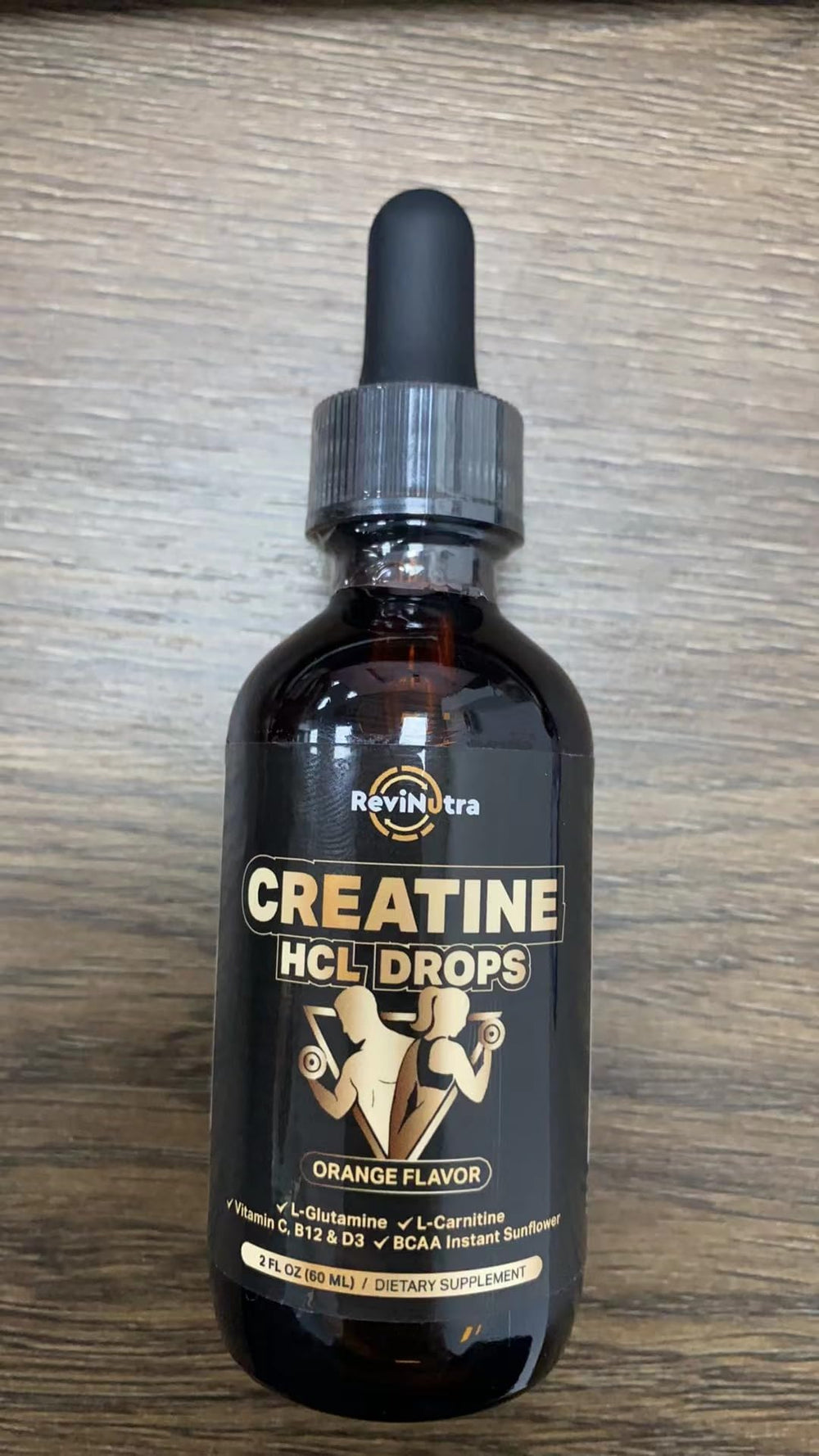 Dropper releasing creatine liquid under tongue