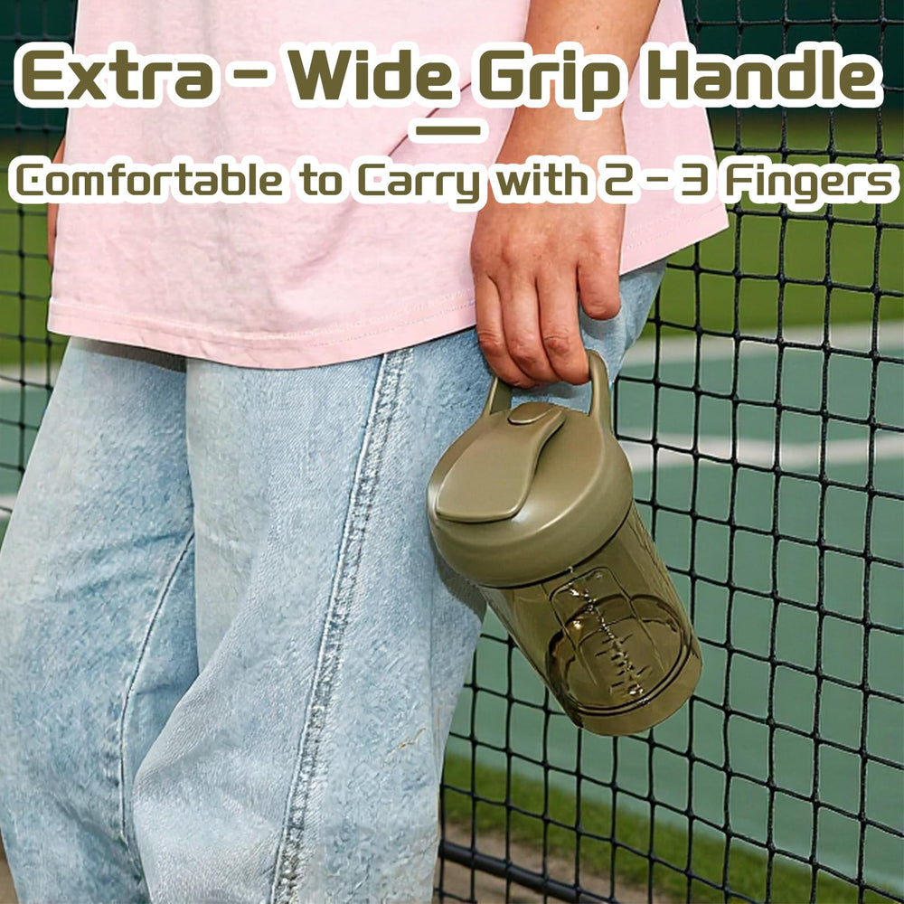 CREAWELLAY shaker leakproof-lid keeps liquids secure during workouts.