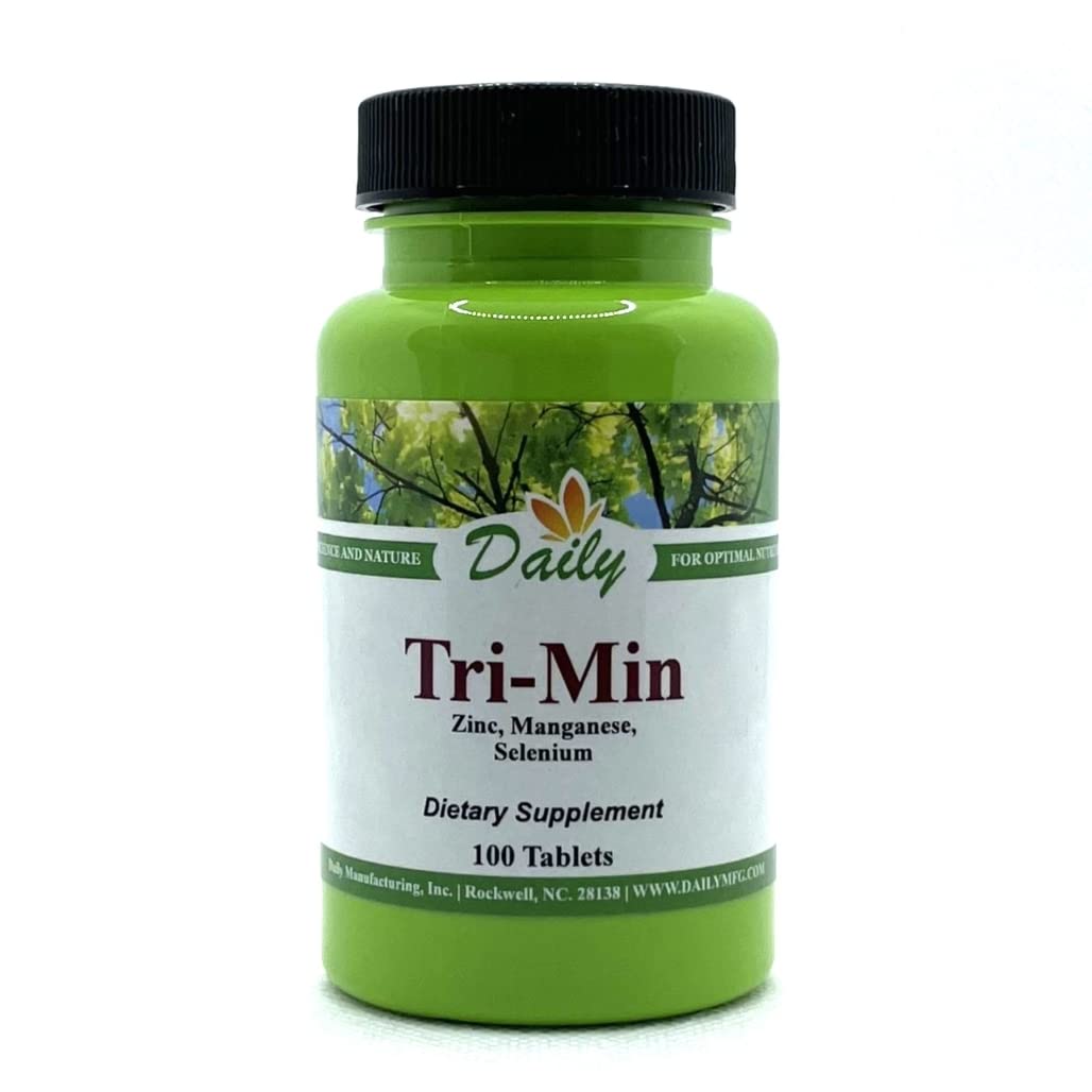Front view of Daily Tri-Min bottle with Daily Manufacturing branding