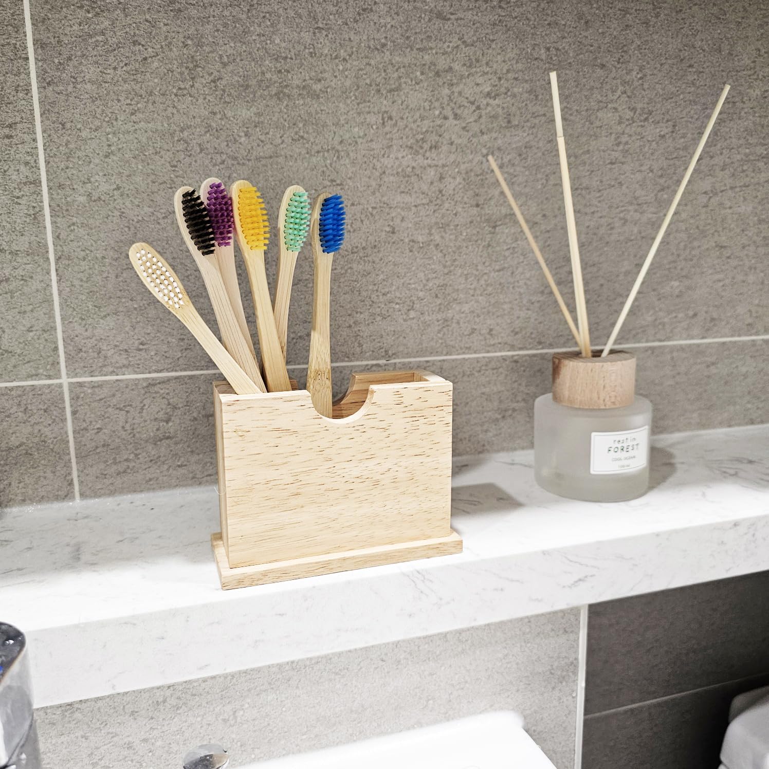 Adult and kid-friendly DDOWA bamboo toothbrush options