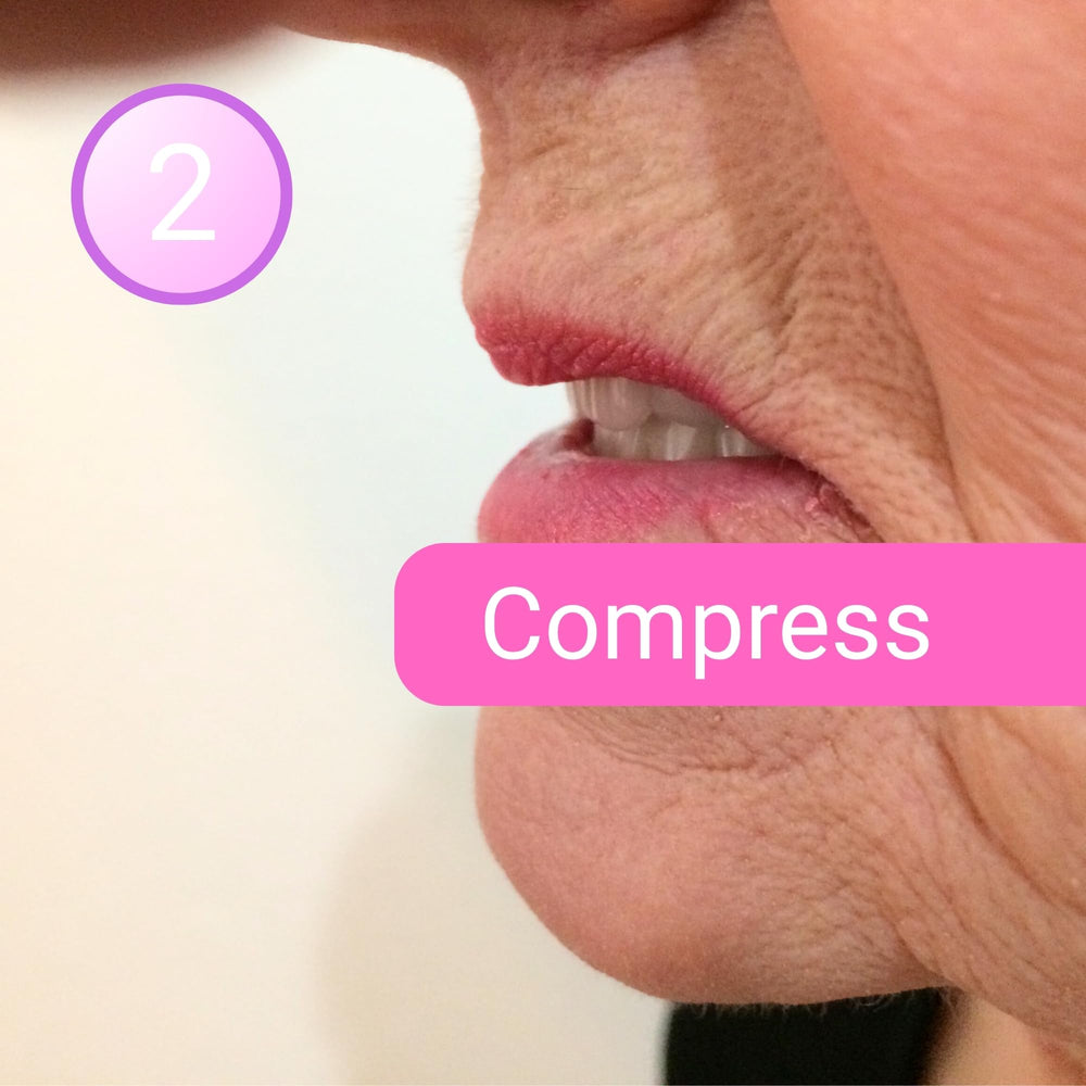 Compact kit packaging for denture sore spot relief