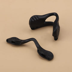 Package containing 4 nose pads and 2 base pieces by DROGO