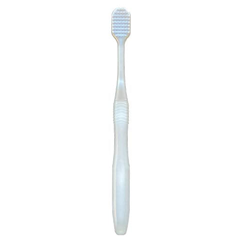 Bristles surrounding teeth for thorough cleaning