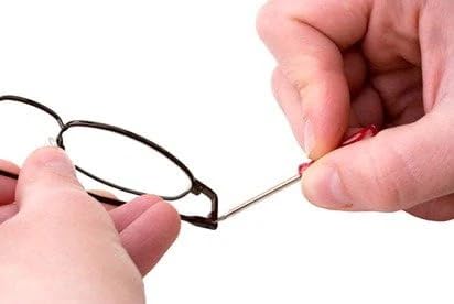 Travel-ready 1.75 x 1 inch storage case for glasses and sunglasses