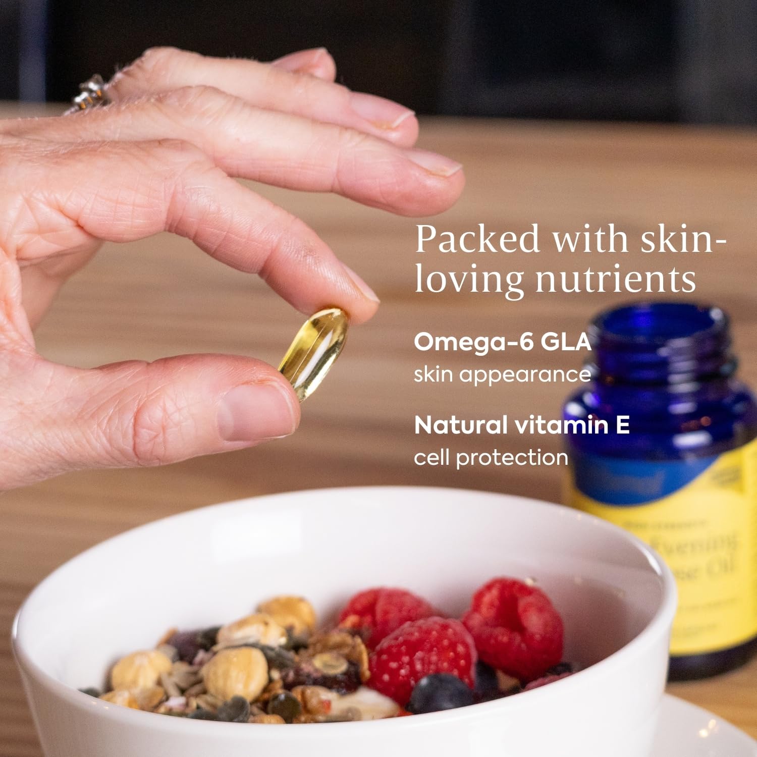 Oil extraction and natural antioxidants illustration