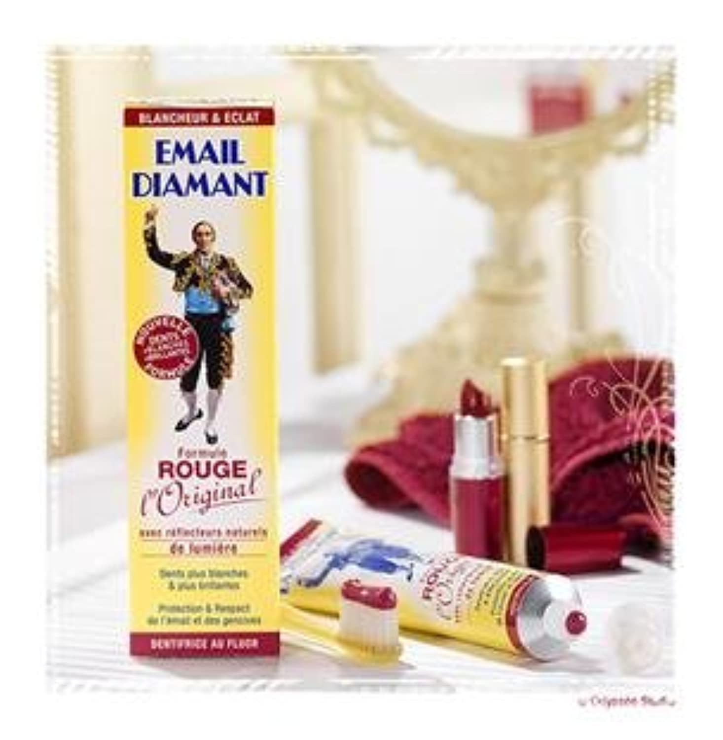 Email Diamant Red Formula toothpaste packaging and tubes