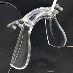embedded bracket for glasses nose bridge