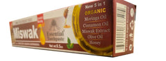 Whitening toothpaste with mint for fresh breath and healthy gums