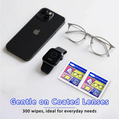 Box of 300 pre-moistened lens wipes for glasses and sunglasses