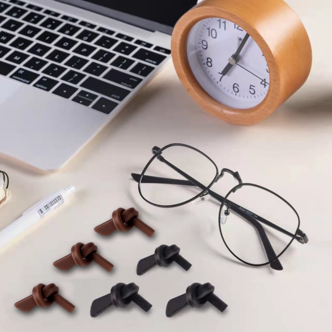 Easy installation of silicone eyeglass end tip on leg