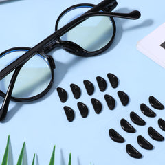 Close-up of soft silicone material on nose pads