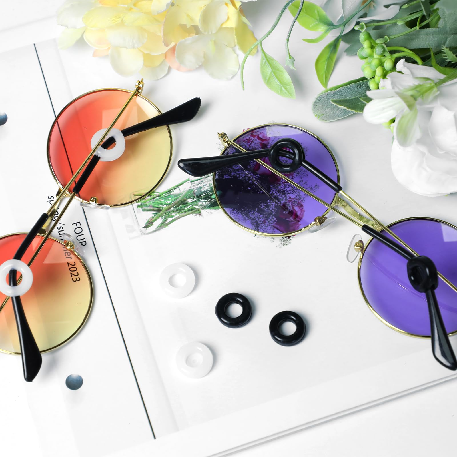 Packaging and components of the eyeglass repair kit