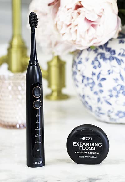 EZZI toothbrush with travel case