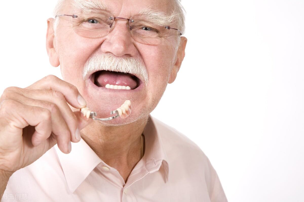 Easy-to-use quick fix denture material kit with instructions
