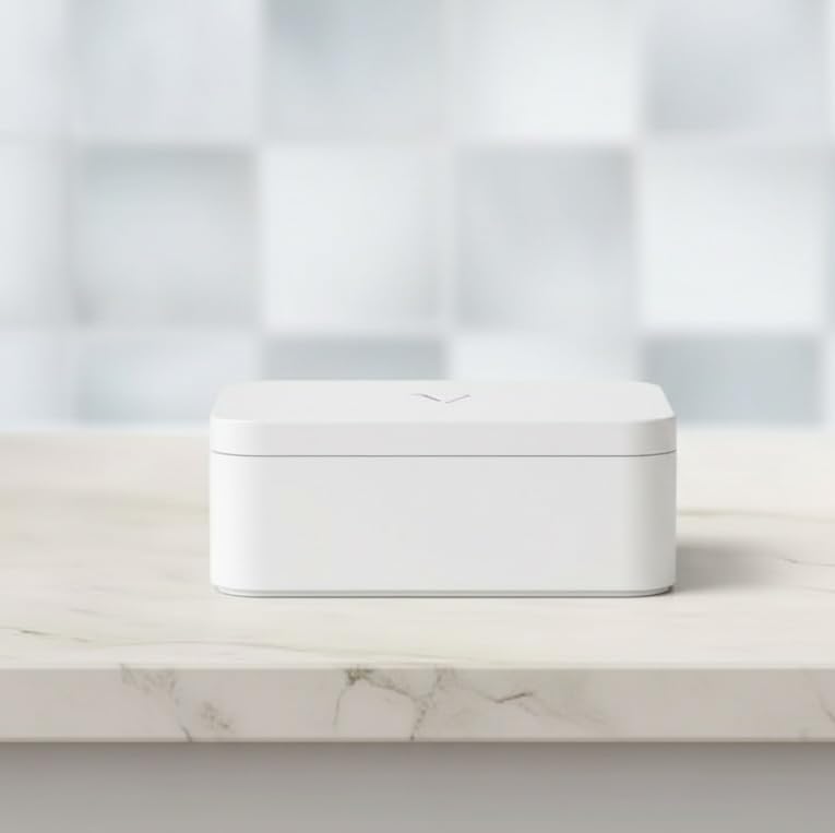 Compact design of FDA cleared contact lens cleaning device
