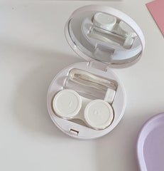 Feilguee contact lens case with built-in mirror