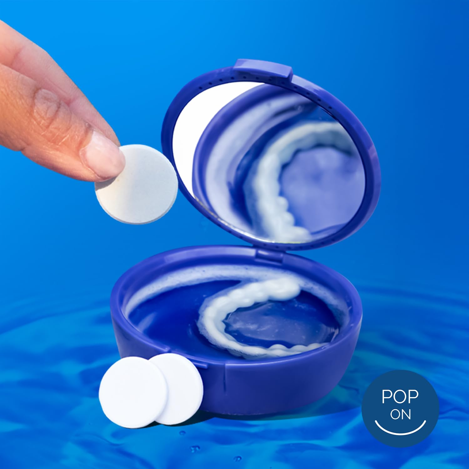 Flipper cleaner tablets for removable dental appliances