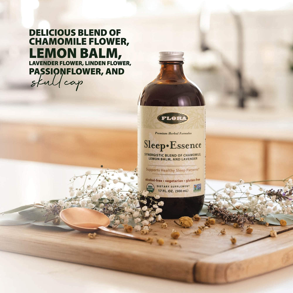 Pouring Sleep-Essence liquid into a measuring spoon