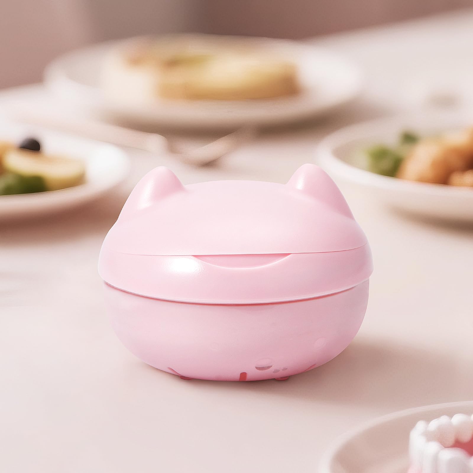 Made from PC, ABS and food-grade silicone materials